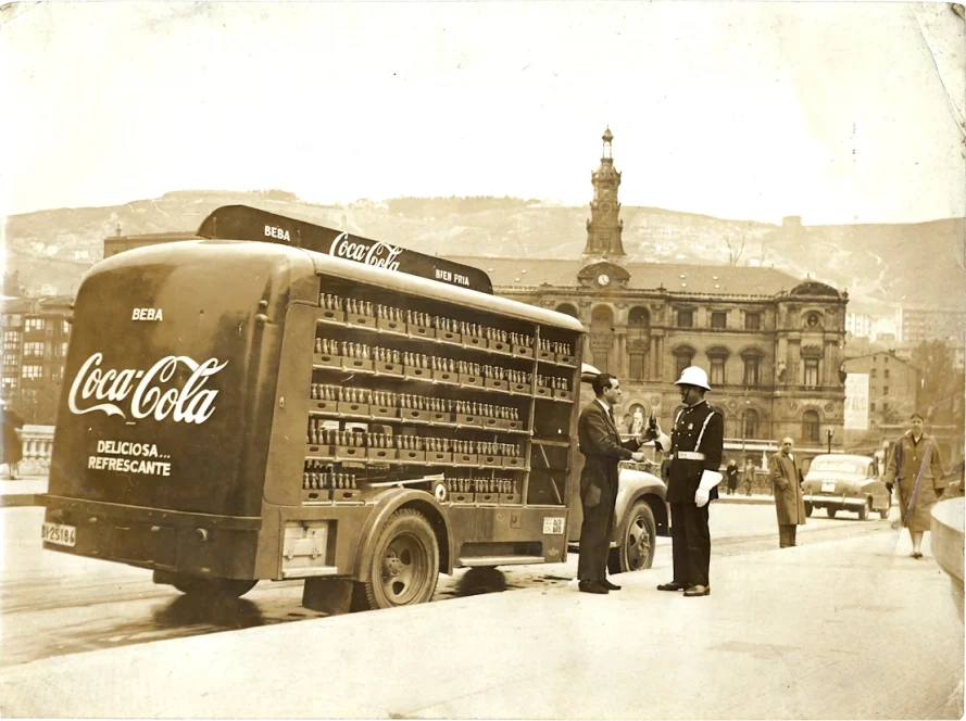 Camión de distribución de Coca-Cola en España